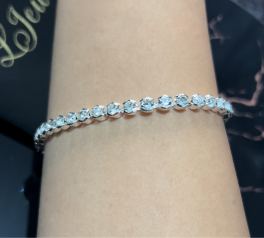 Round diamond bracelet