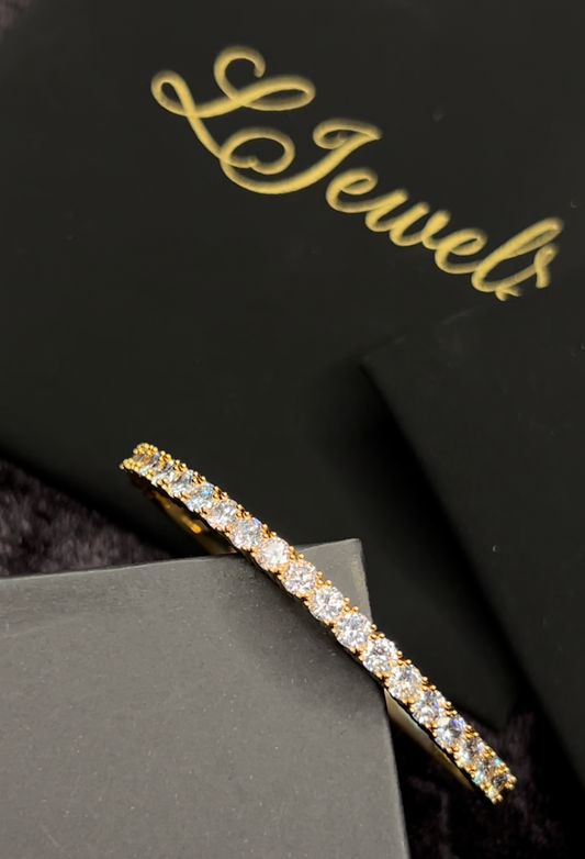 Gold diamond bangle